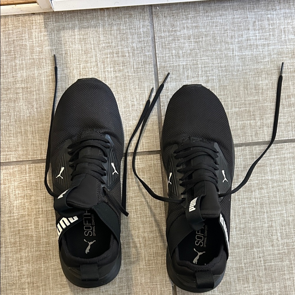 Puma Men's Black SoftFoam Sneakers